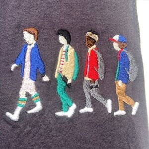 Netflix Stranger things embroidered sleeveless T-shirt tank Medium M unisex